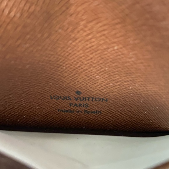 SOLD ✅ Authentic Louis Vuitton Card Case - Picture 3 of 6